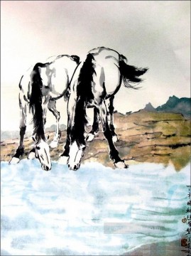  agua - Los caballos Xu Beihong beben agua tinta china antigua